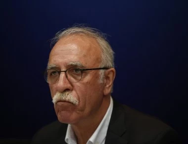 Παραδοχή Βίτσα: Οριακή η κατάσταση με τους μετανάστες στη Λέσβο